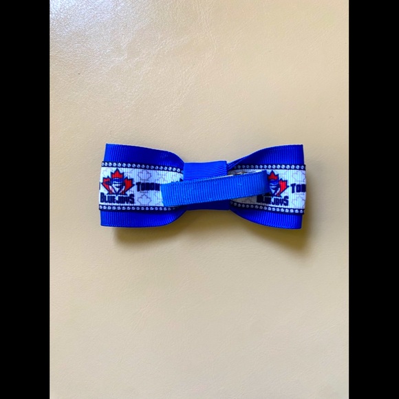 Youth sized bow tie with clip: Toronto Blue Jays - Picture 2 of 2